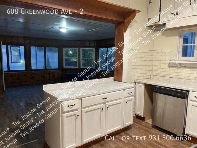 Building Photo - 608 Greenwood Ave