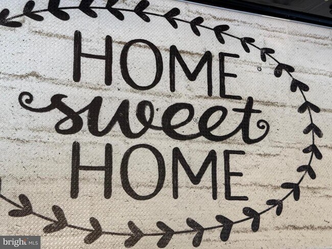 Building Photo - 5079 Macnamara Dr