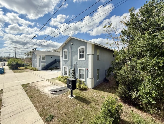 Building Photo - 425 F St