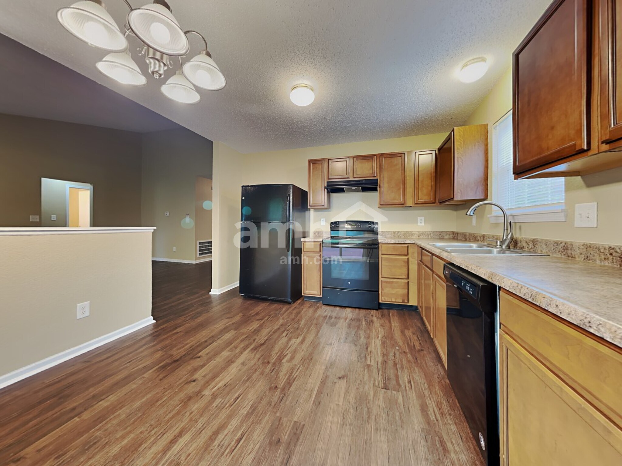 Building Photo - 8142 Whitaker Valley Blvd
