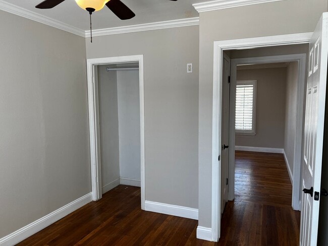 Building Photo - 3 Bed 2 Bath Home For Rent in an Excellent...