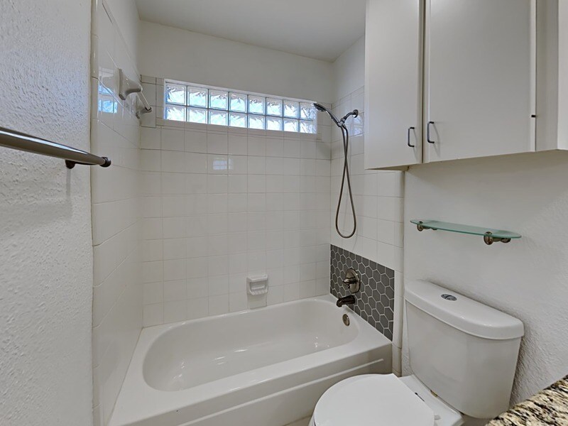 Building Photo - 4322 Duck Pond Ln