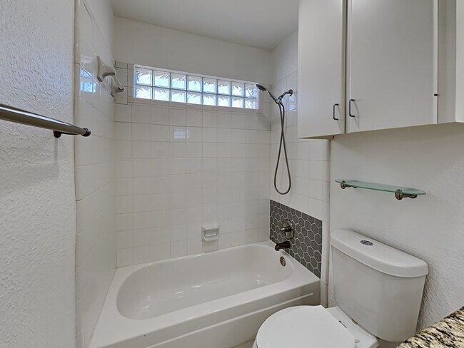 Building Photo - 4322 Duck Pond Ln
