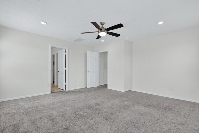 Building Photo - 3322 Nila Crk Dr