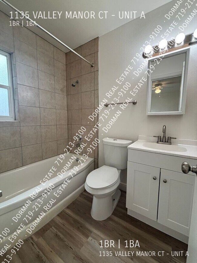 Building Photo - 1135 Valley Manor Ct