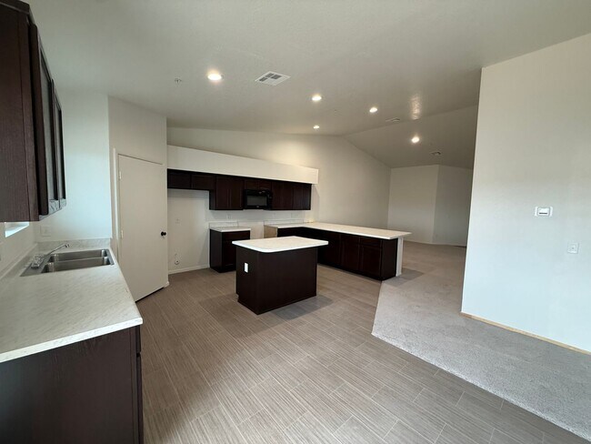 Building Photo - BRAND NEW Desert Sky Townhouse