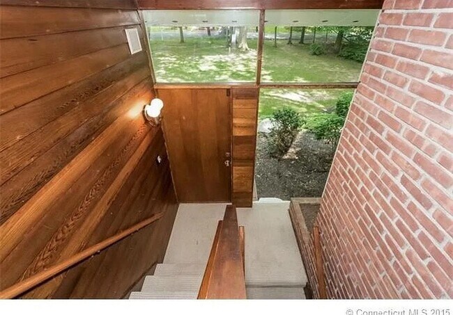 Building Photo - 828 Dentree Dr