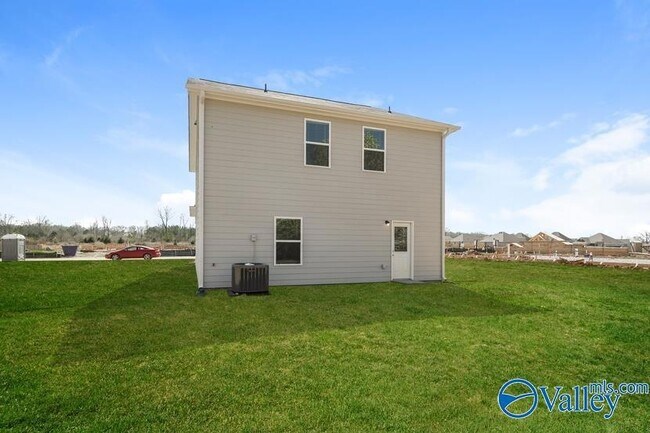 Building Photo - 1123 Freedom Pkwy