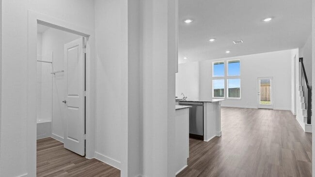 Building Photo - 3735 Langridge Ln