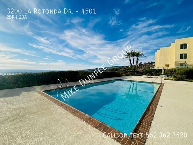 Building Photo - 3200 La Rotonda Dr