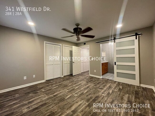 Building Photo - Beautifully renovated 2/2 in Bellevue!