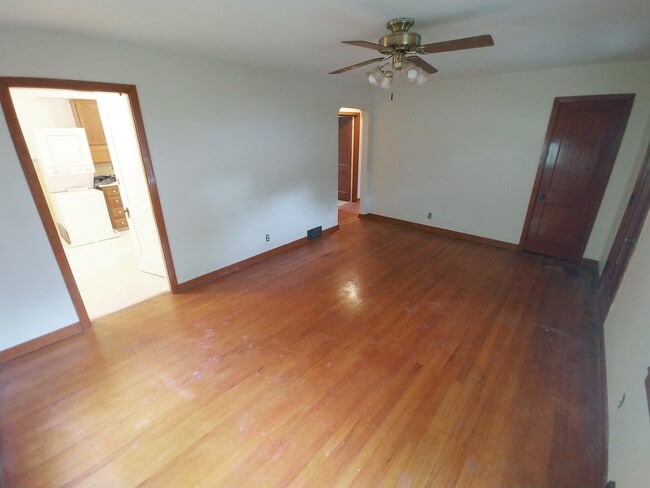 Building Photo - 2br House | Mt. Healthy |  Great Neighborhood