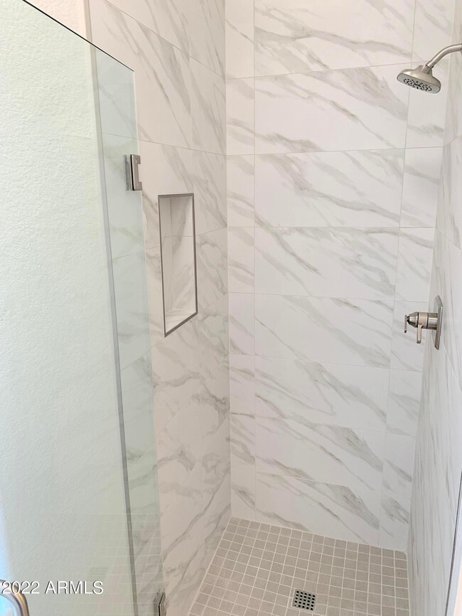 Building Photo - 4533 N 22nd St