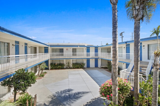 Building Photo - 909 N. Wilmington Blvd.