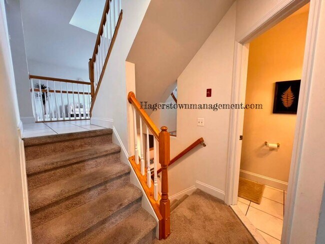 Building Photo - 11507 Rolling Green Ct