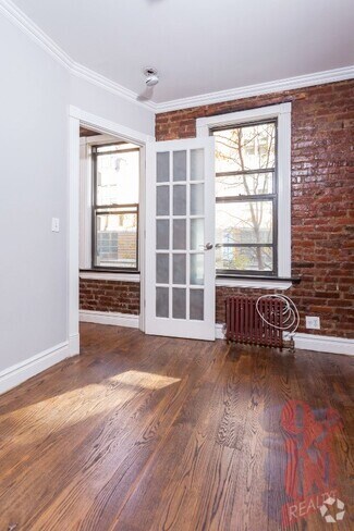 Building Photo - 416 E 13th St