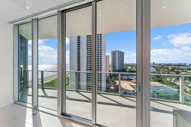 Building Photo - 3100 N Ocean Dr