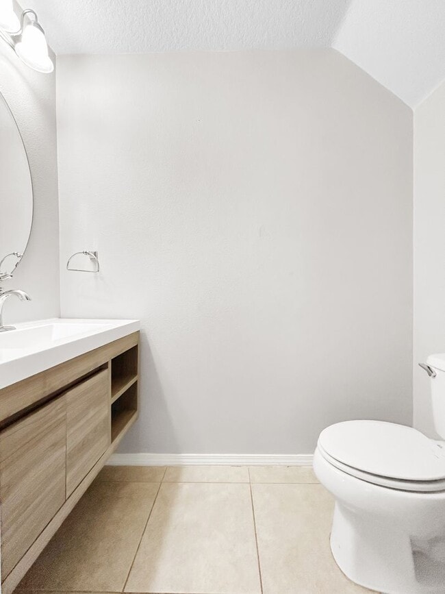 Building Photo - Updated 2-Story Home in Gated Magnolia Park Community - 3bed | 2.5bath