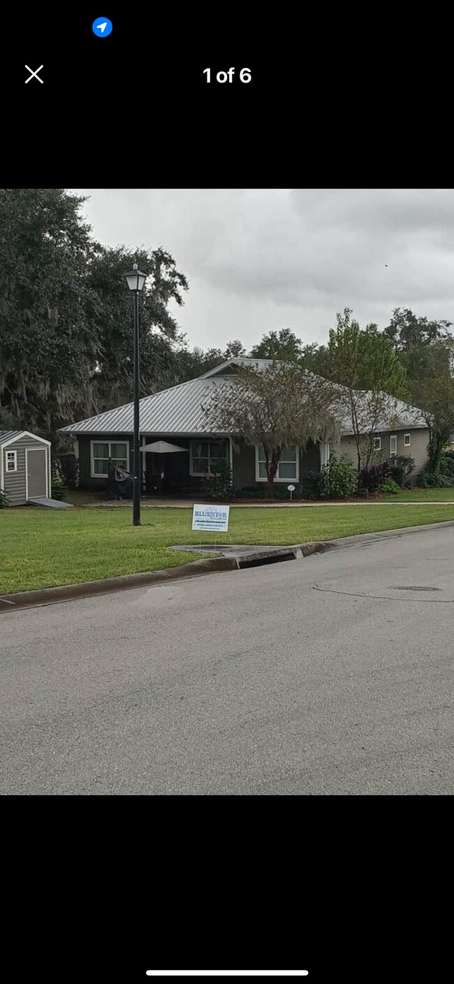 Building Photo - 172 SW Jewel Lake Dr