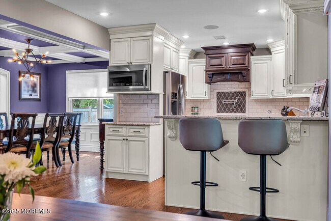 Building Photo - 620 Brookside Dr