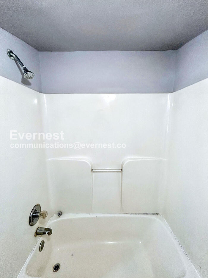 Building Photo - 709 Cameron St