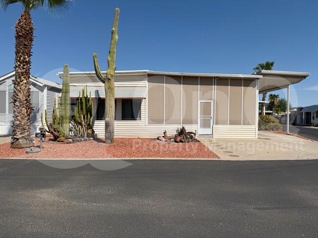 Building Photo - 17200 W Bell Rd