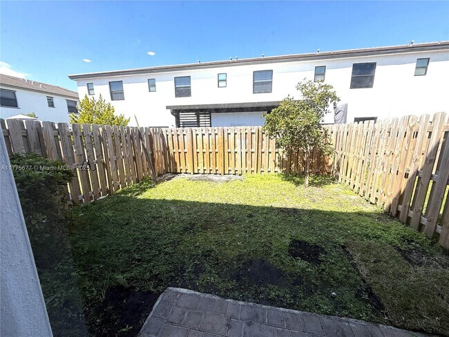 Building Photo - 12961 SW 233rd Terrace