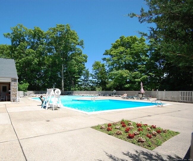 Building Photo - 53 Lawson Ln