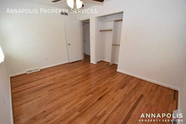 Building Photo - 378 Harwin Dr