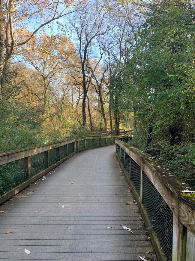Access to Richland Creek Greenway - 4487 Post Pl