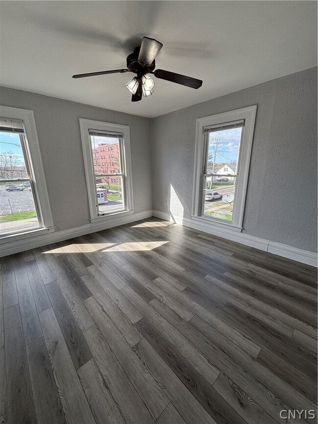 Building Photo - 836 Leray St