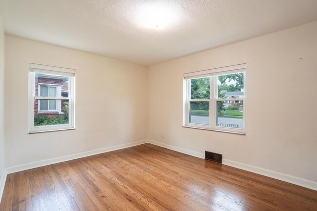 Building Photo - 5011 McCausland Ave