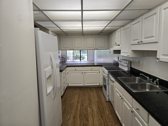 Building Photo - 3505 Tarpon Woods Blvd