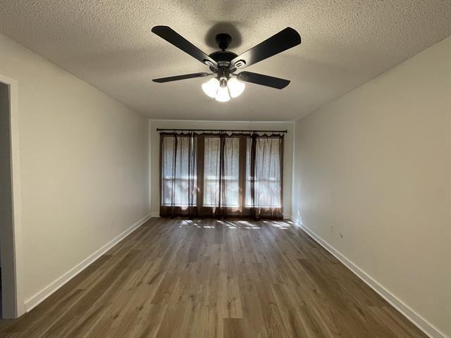 Building Photo - 3502 Hialeah Dr