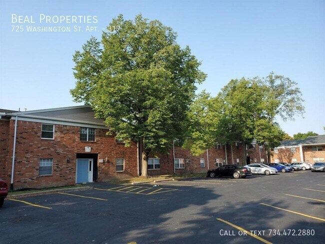 Primary Photo - 725 Washington St