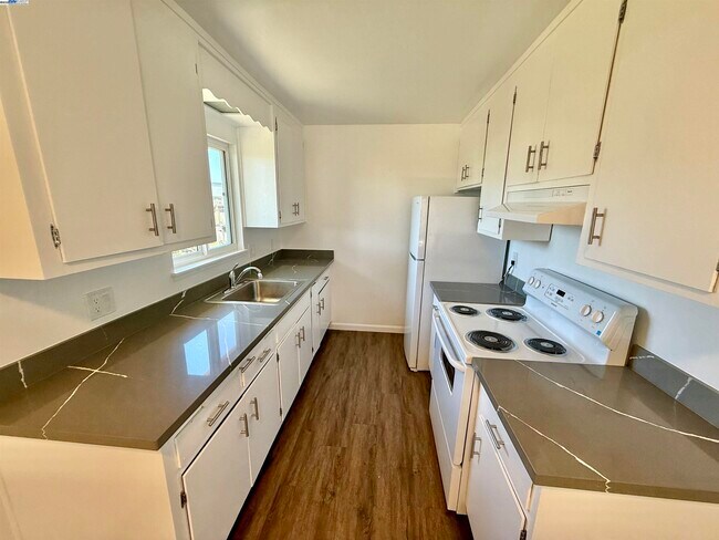 Building Photo - 809 Coburn Ct