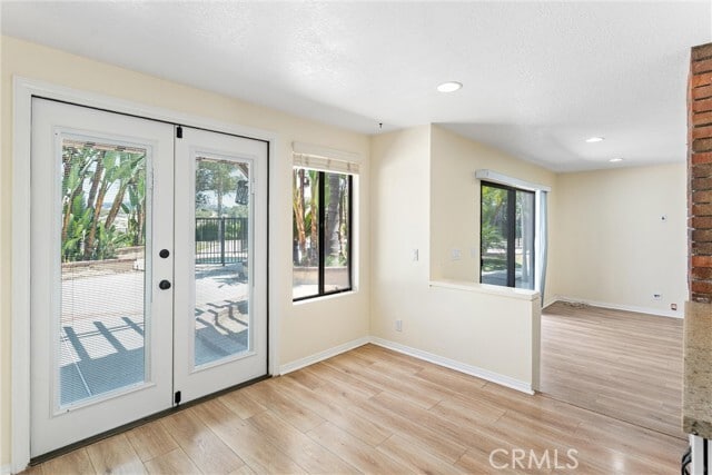 Building Photo - 15360 Metropol Dr