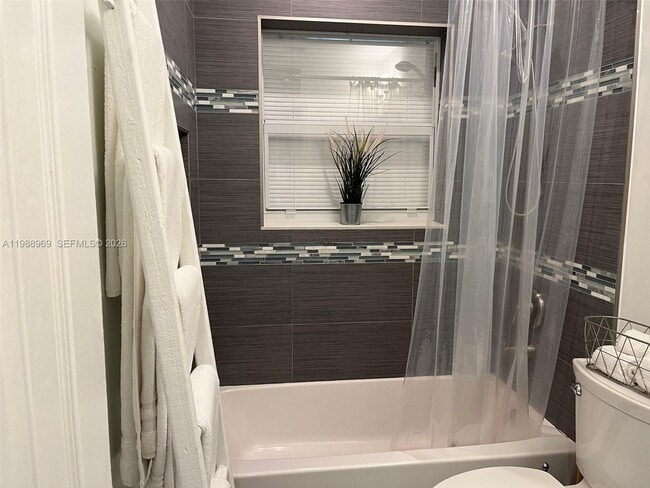 Building Photo - 113 SW 2nd St