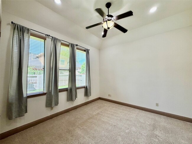 Building Photo - 6223 Duke Trail Ln