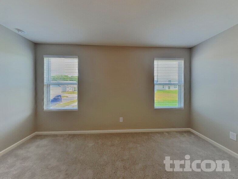 Building Photo - 229 Babbling Brk Dr