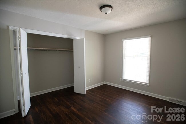 Building Photo - 9100 Nash Ave