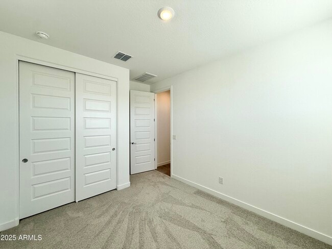 Building Photo - 9543 W Avalon Dr