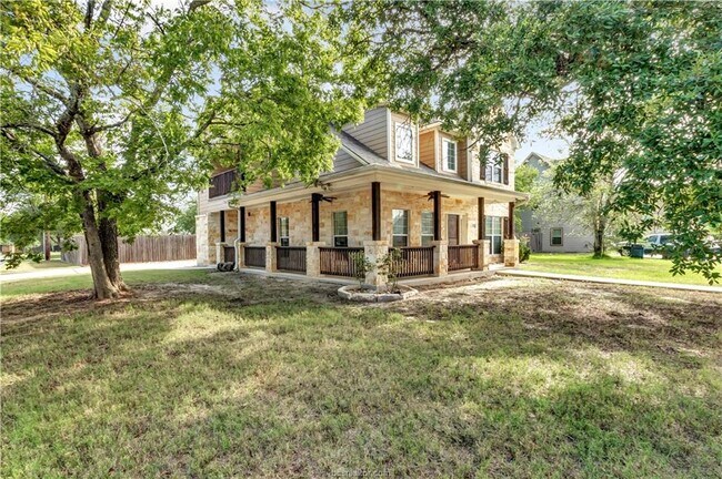 Building Photo - 1001 Welsh Ave