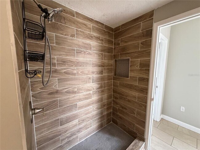 Building Photo - 2829 Middleton Cir