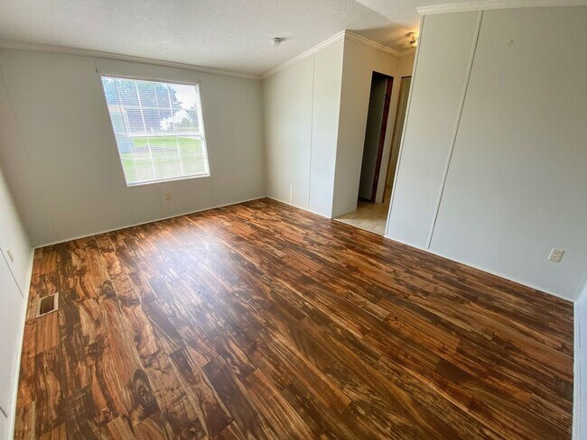 Building Photo - Convenient Bell City Rental | Just Minutes from the Helms Road LNG Park & Ride