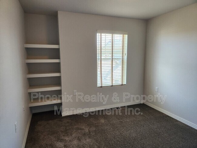 Building Photo - 589 Gallegos Cir