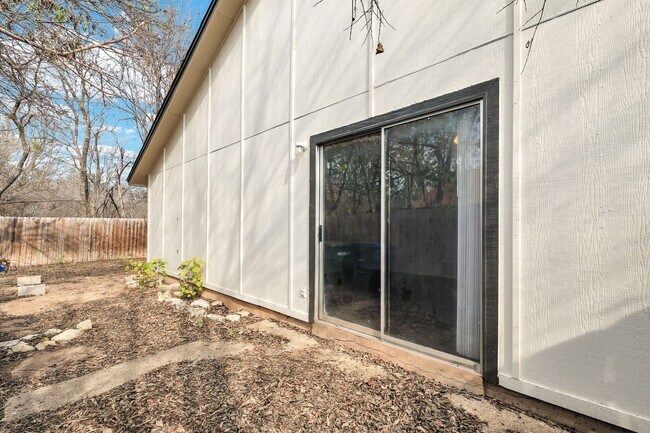 Building Photo - 5234-5236 Meadow Rise Street