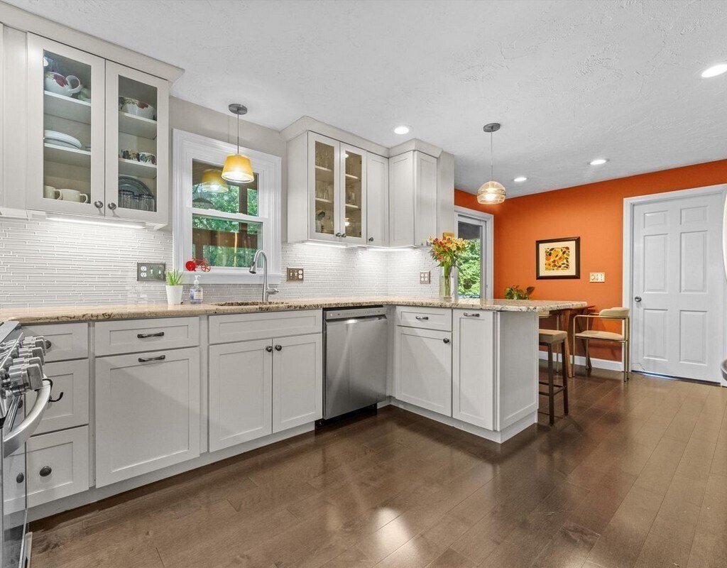 Building Photo - 9 Pleasantview Ter