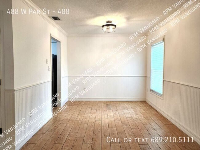 Building Photo - 488 W Par St