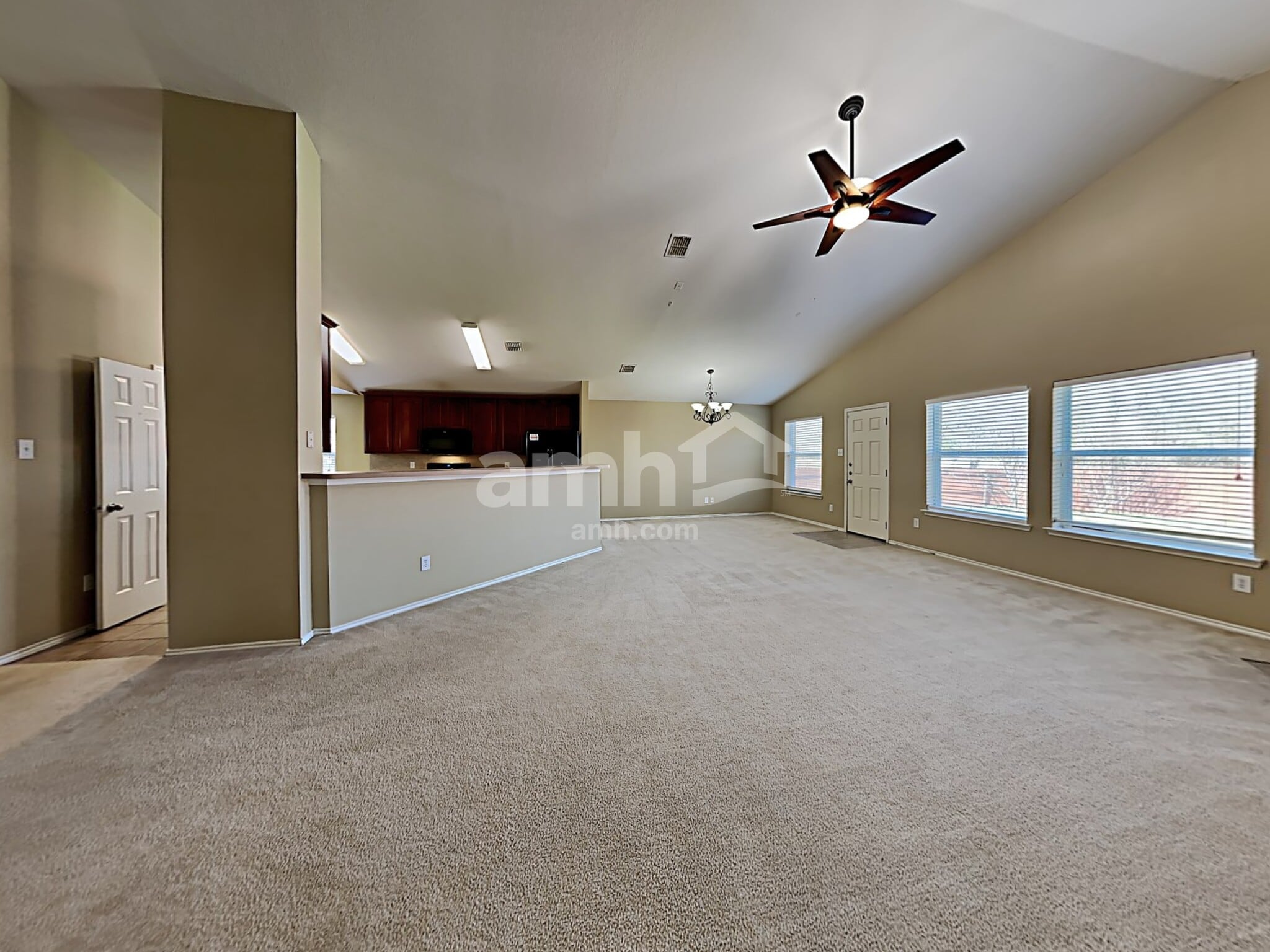 Building Photo - 1415 Spinnaker Way